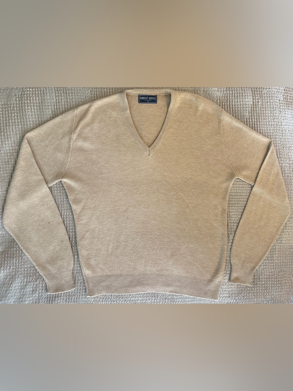 Vintage Robert Bruce USA Men’s L Beige V-Neck Fine Gauge Sweater